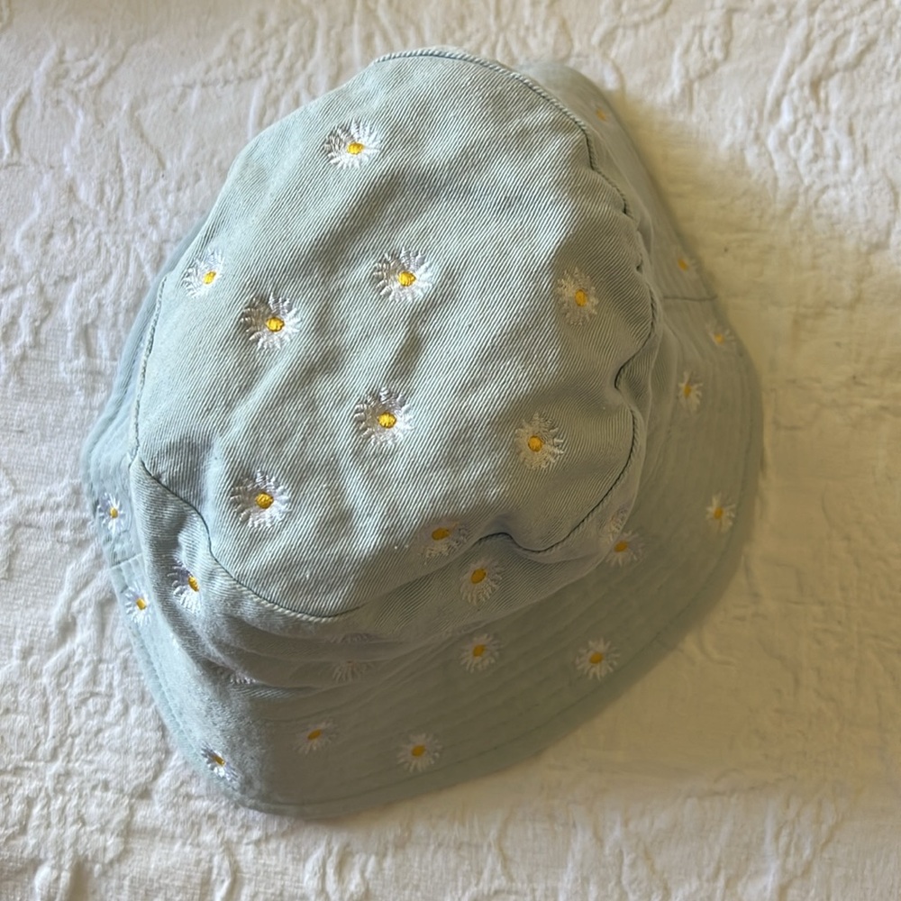 Daisy Bucket Hat - Picture 4 of 4